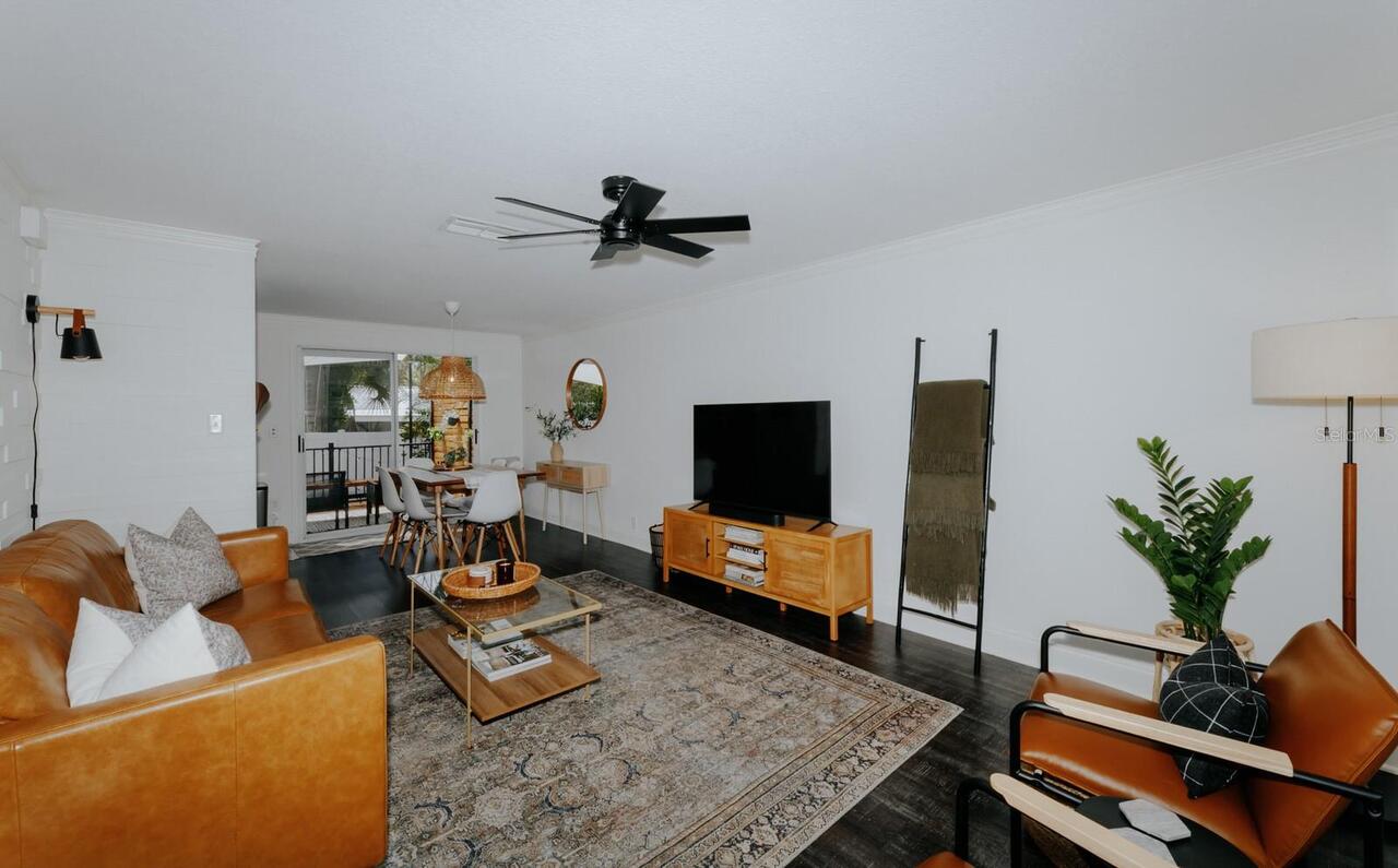 Listing Photo 9