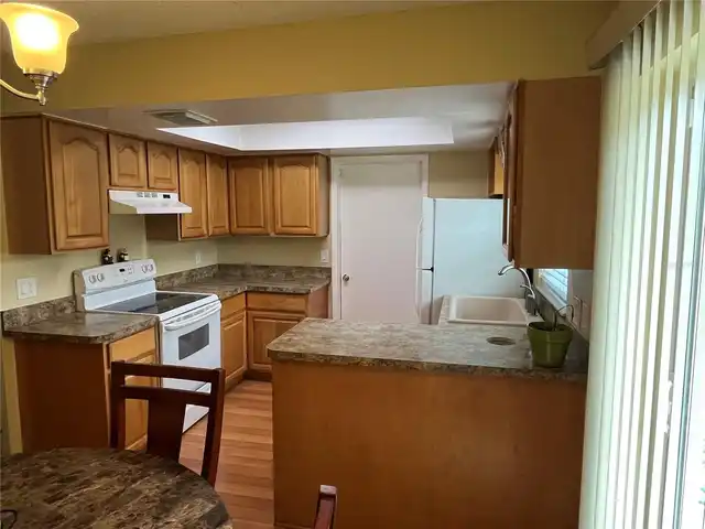 Listing Photo 15