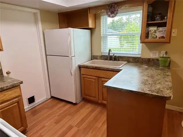 Listing Photo 17