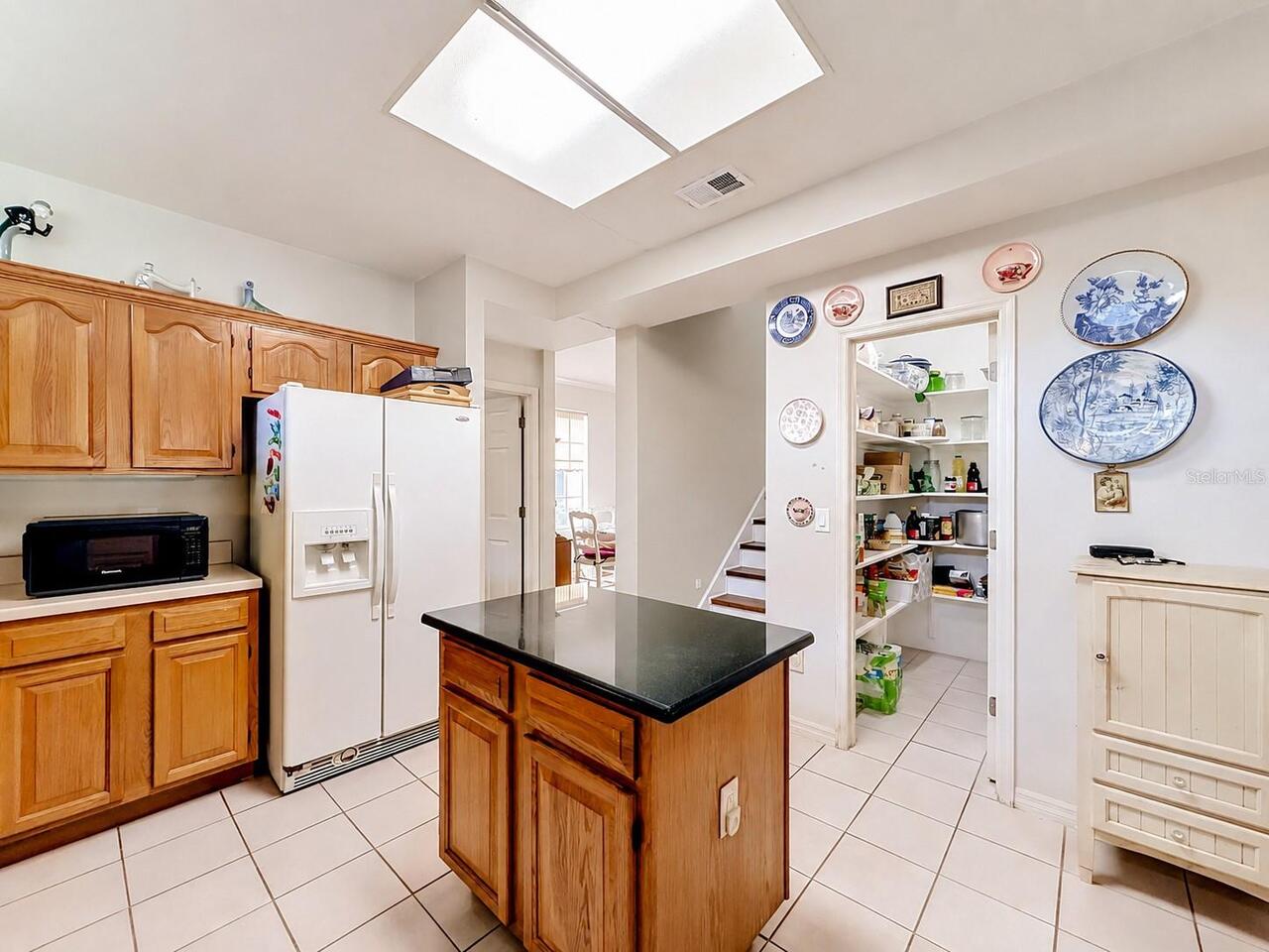 Listing Photo 7