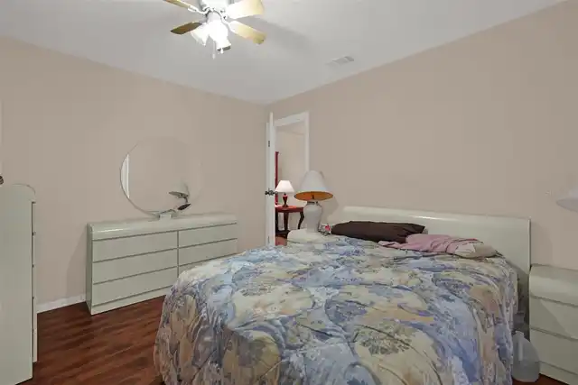 Listing Photo 23