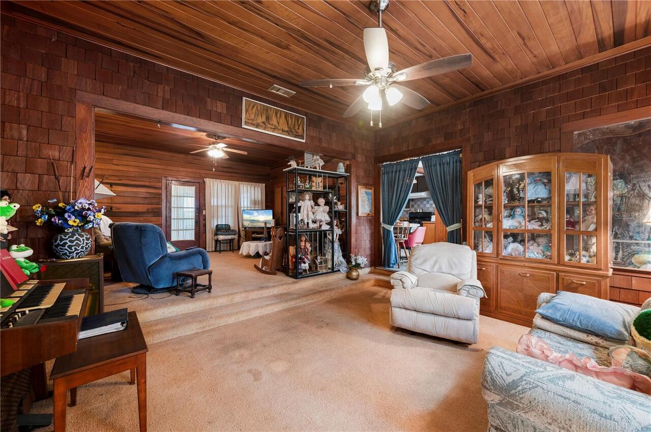 Listing Photo 10