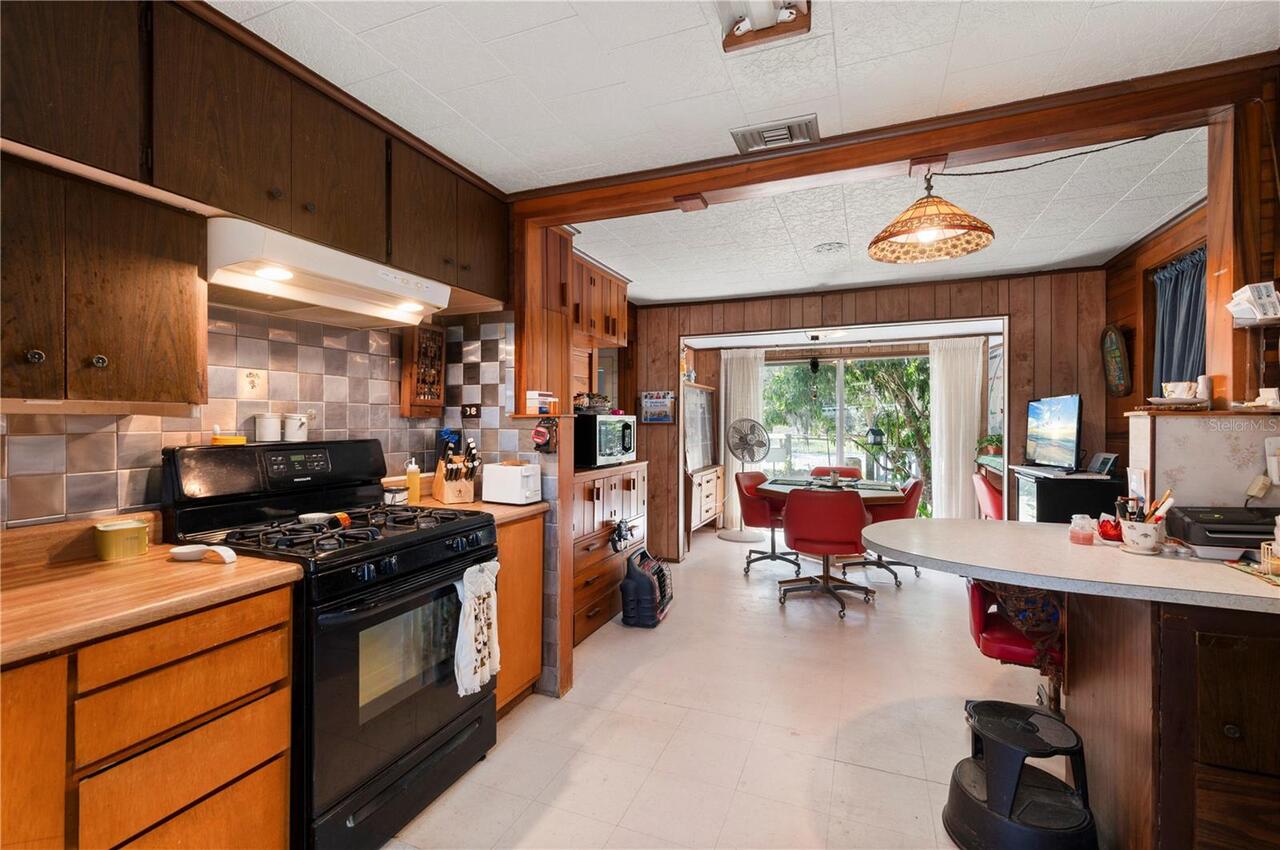 Listing Photo 16