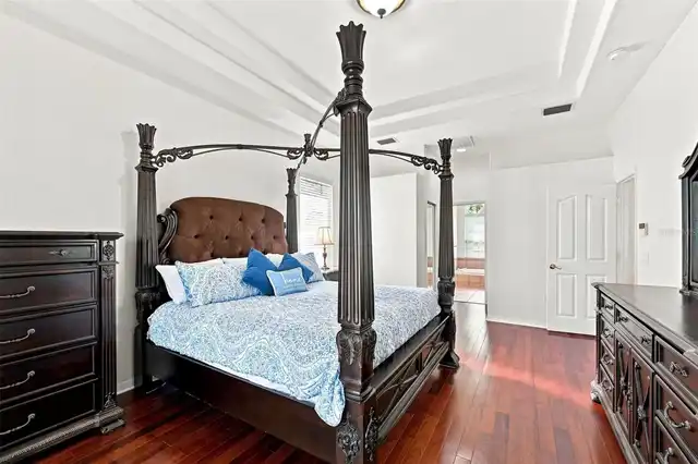 Listing Photo 18
