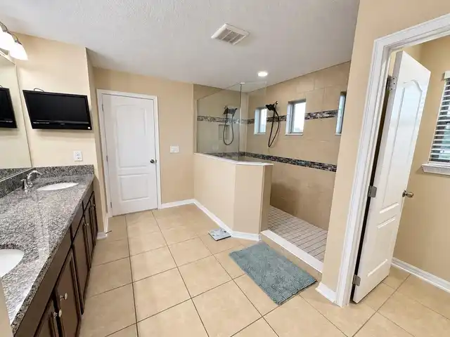 Listing Photo 34