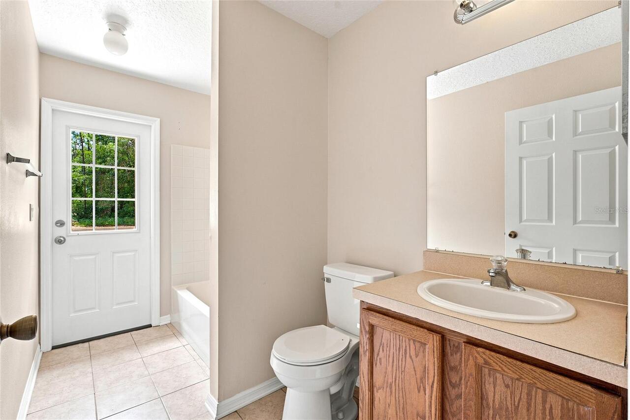 Listing Photo 17