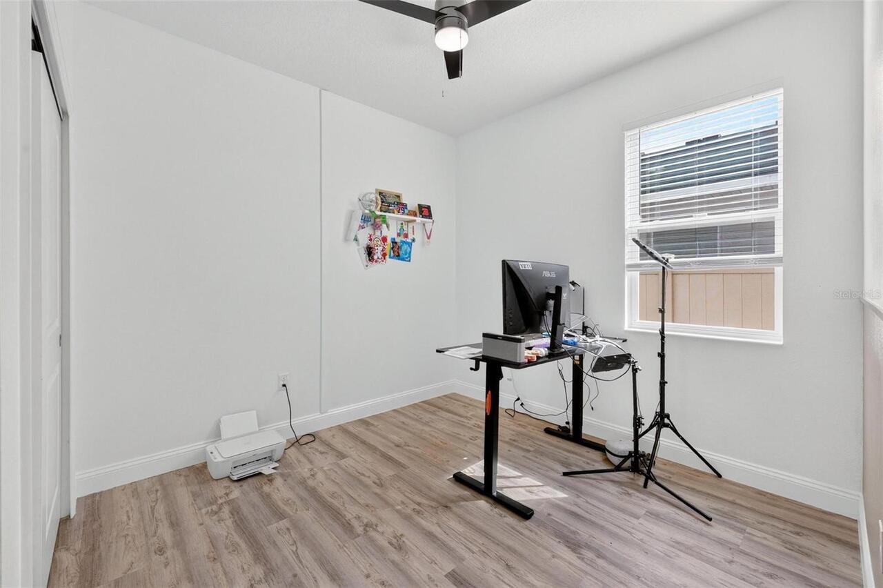 Listing Photo 17