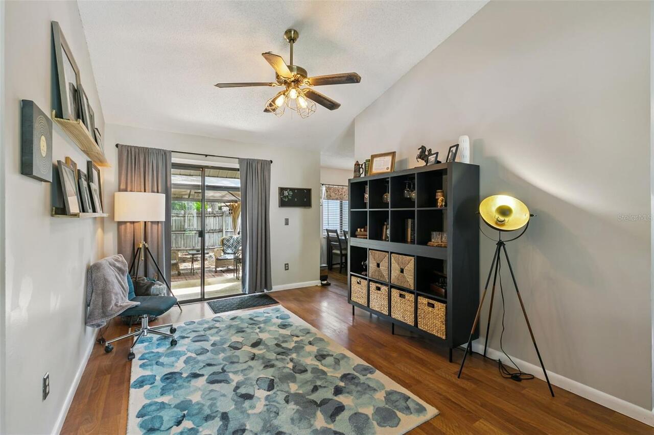 Listing Photo 9