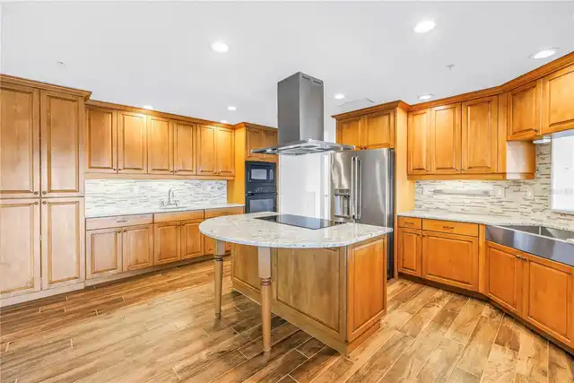 Listing Photo 18