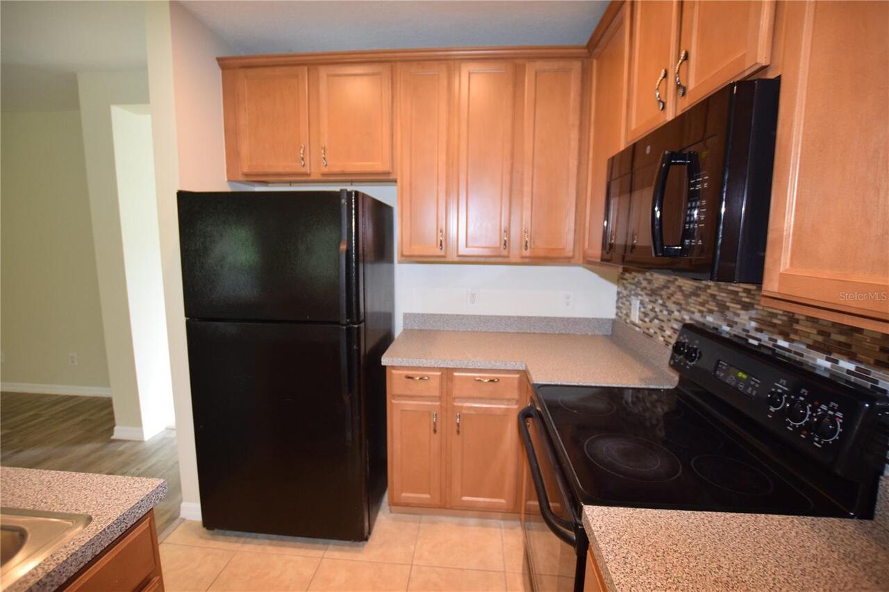 Listing Photo 12