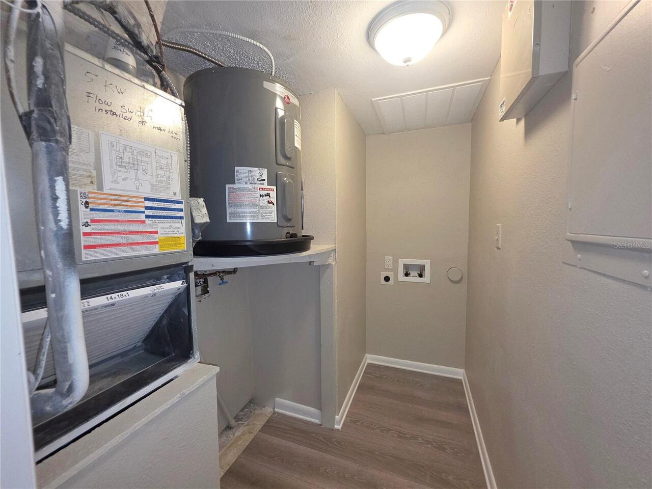 Listing Photo 11