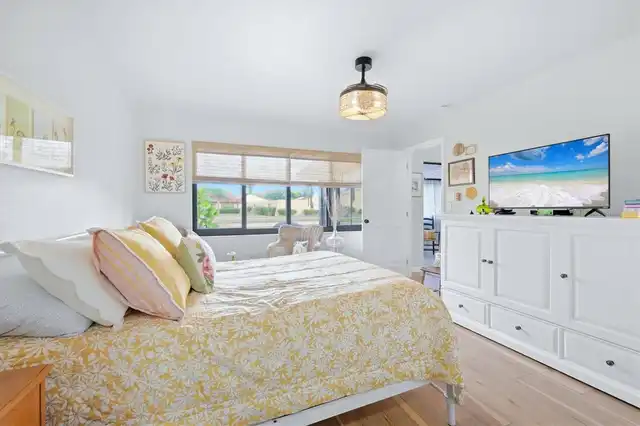 Listing Photo 17