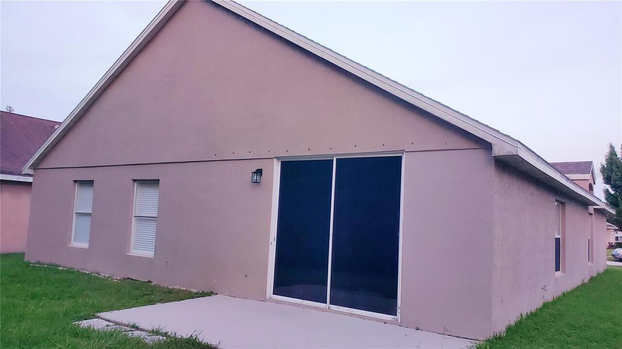 Listing Photo 9