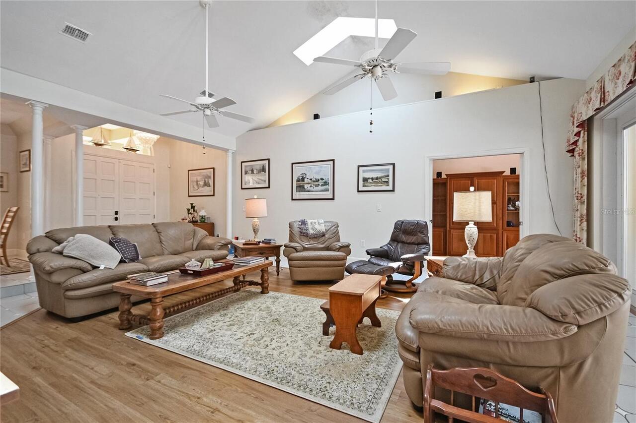 Listing Photo 14