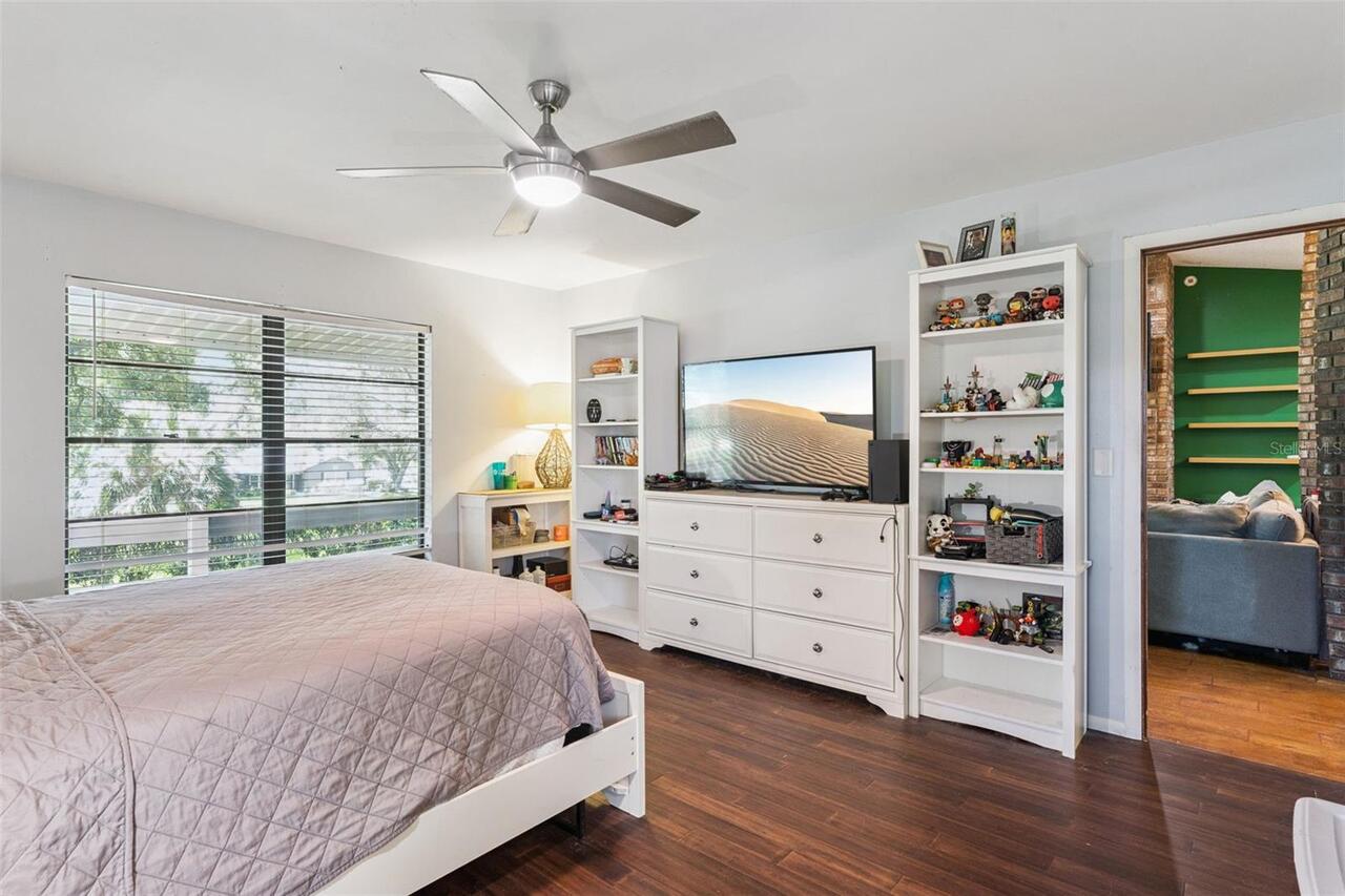 Listing Photo 17