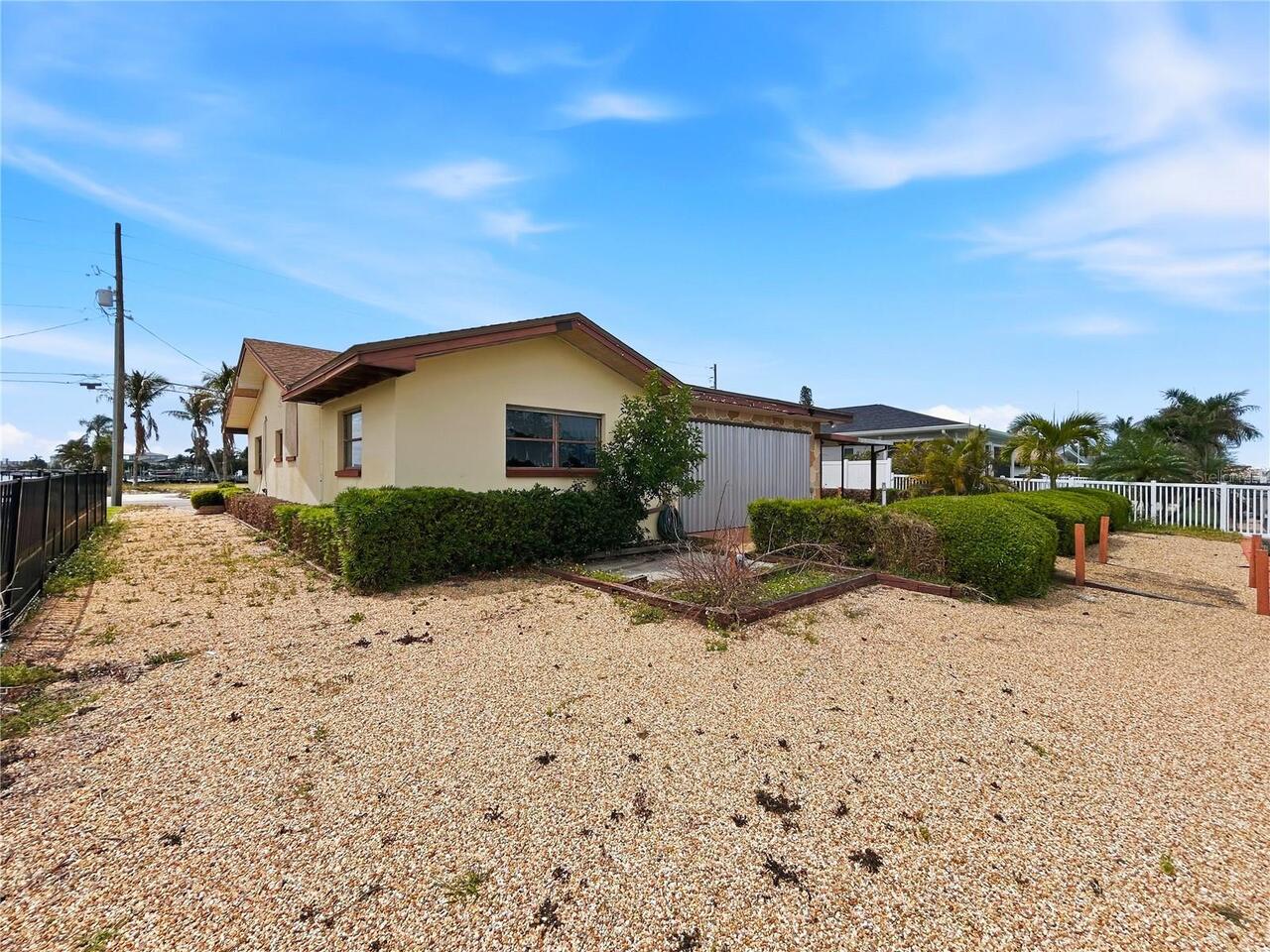 Listing Photo 15
