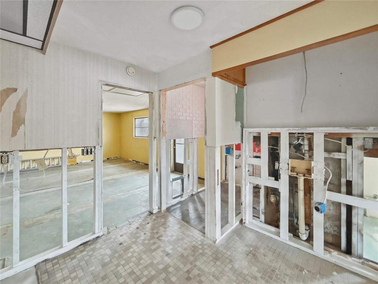 Listing Photo 18