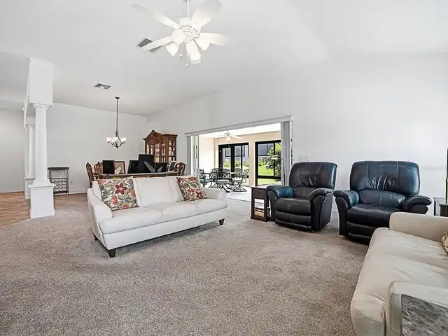 Listing Photo 16