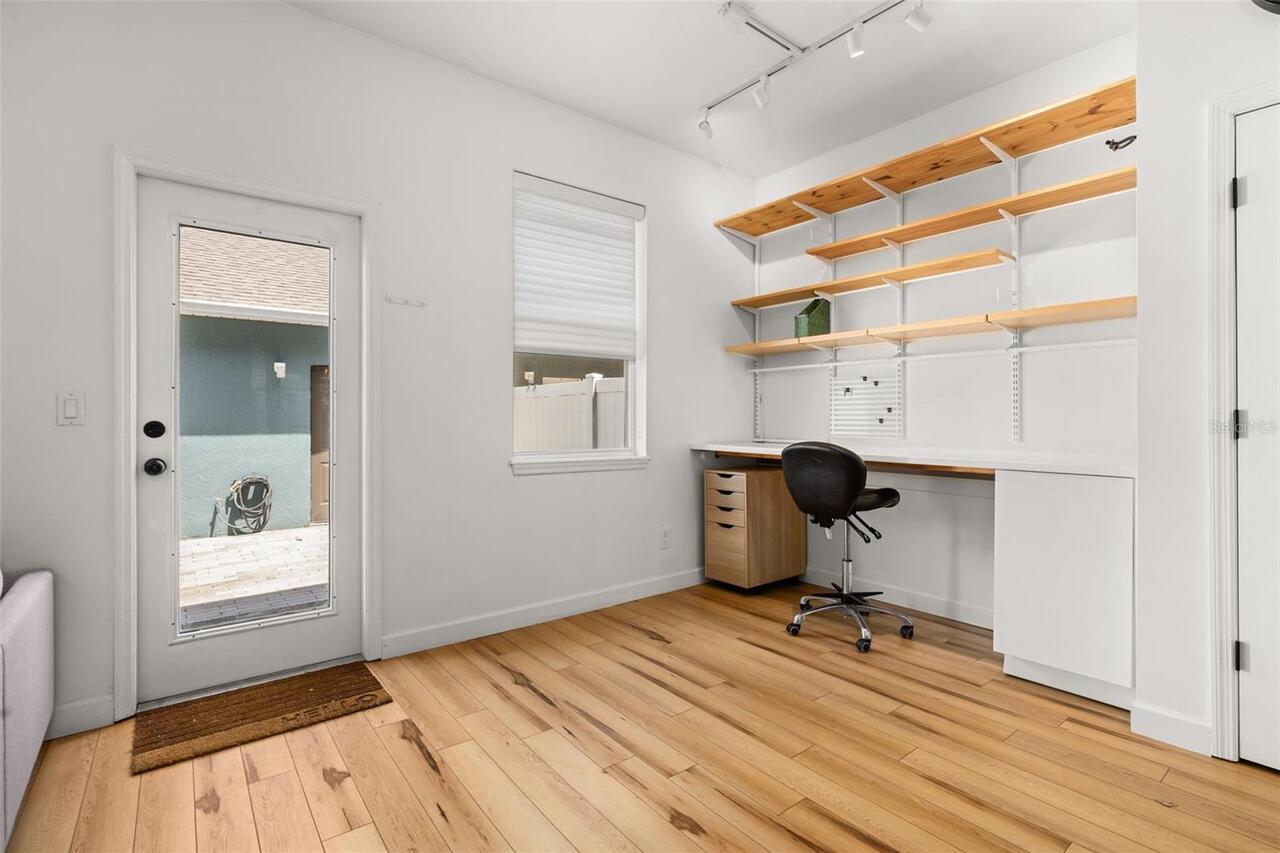 Listing Photo 11