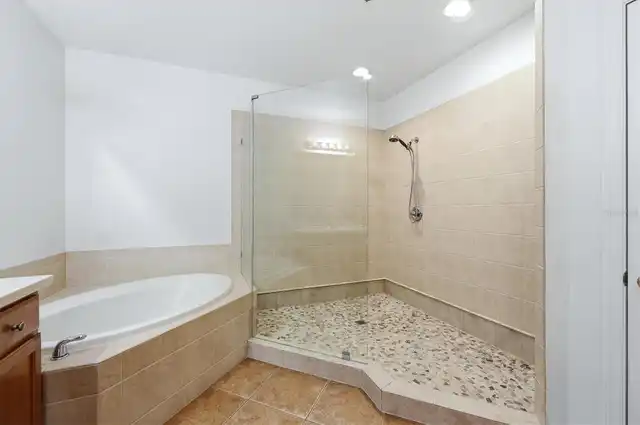 Listing Photo 25