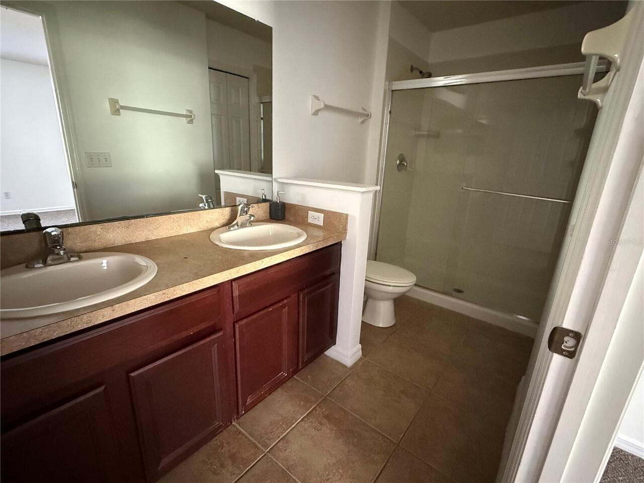 Listing Photo 8