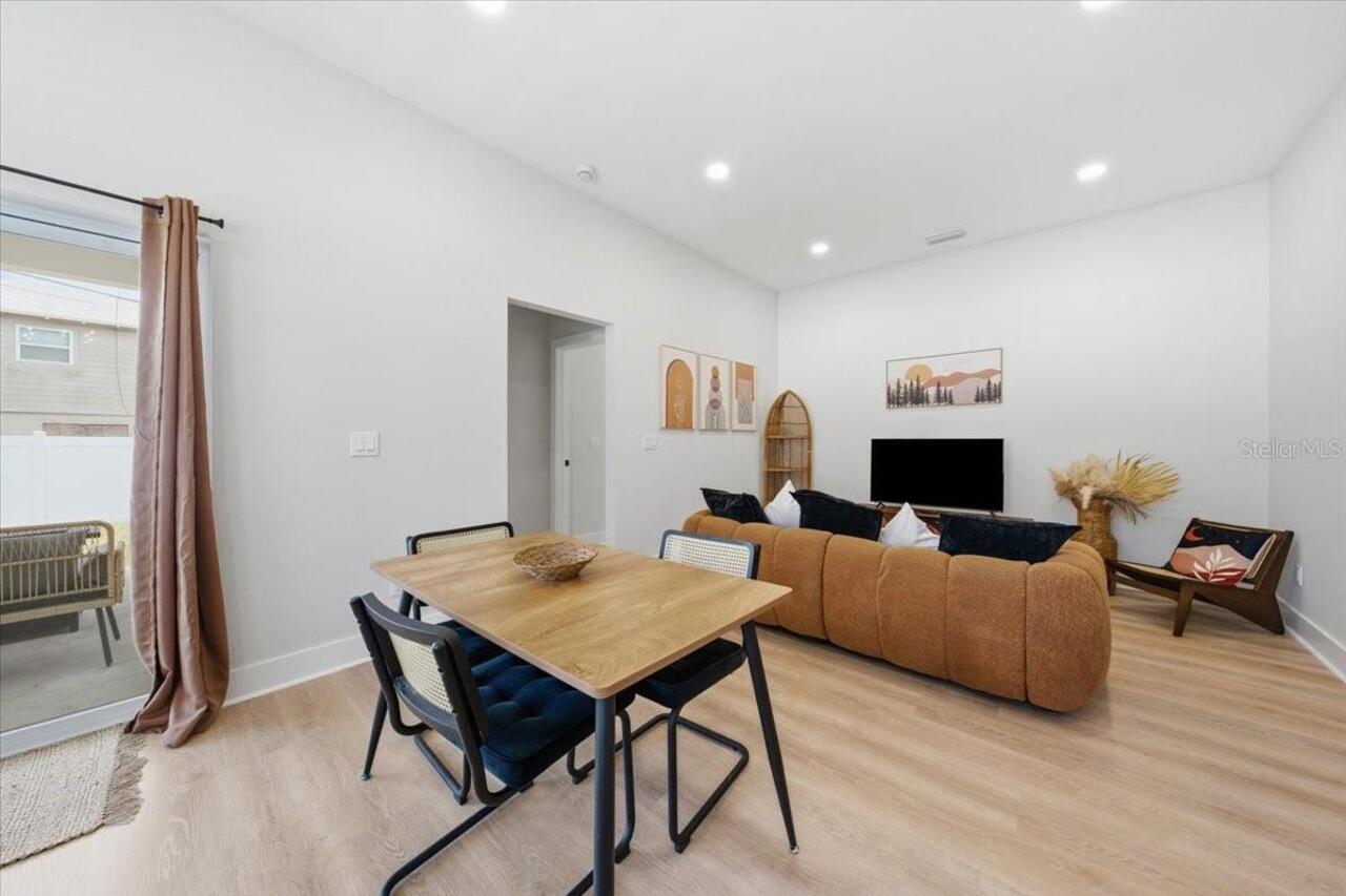 Listing Photo 10