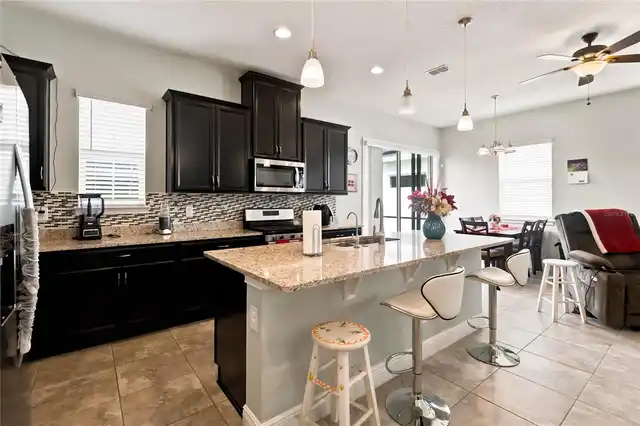Listing Photo 16