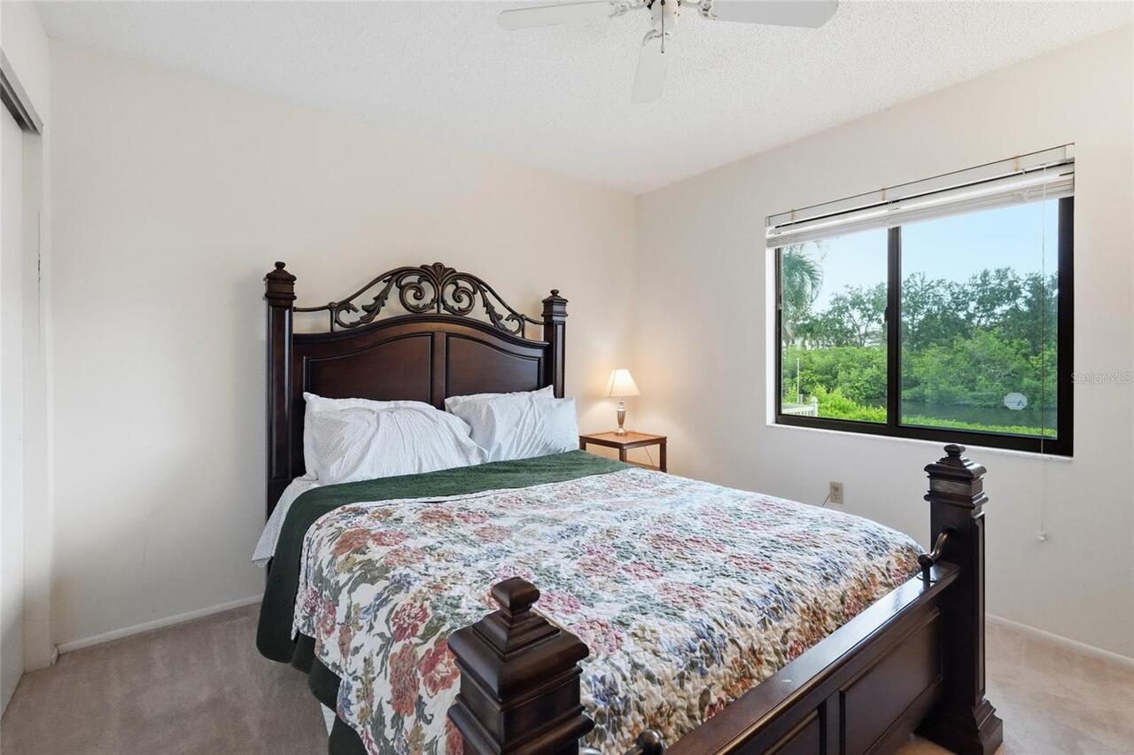 Listing Photo 33