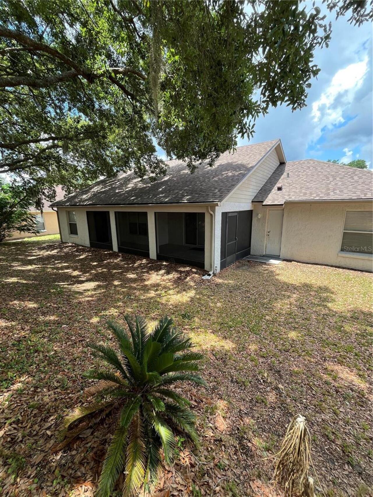 Listing Photo 10