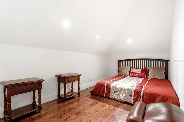 Listing Photo 35