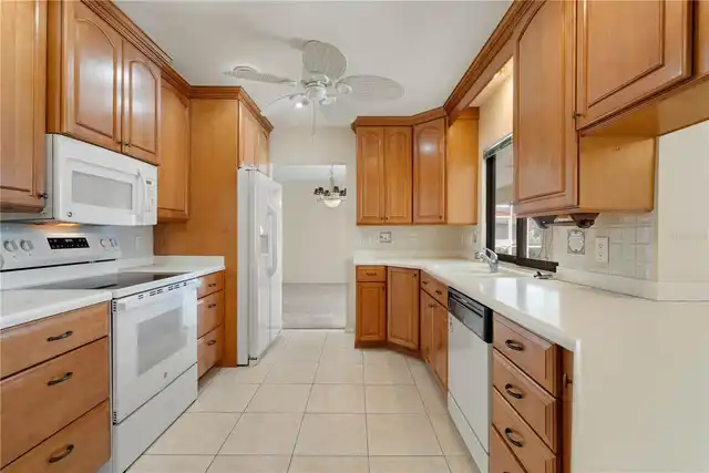 Listing Photo 7