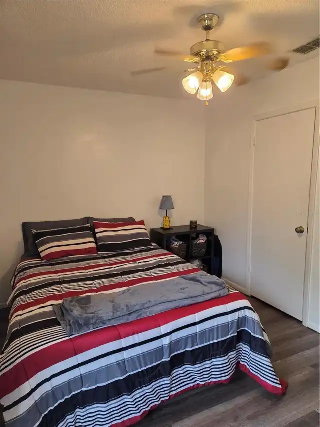 Listing Photo 10