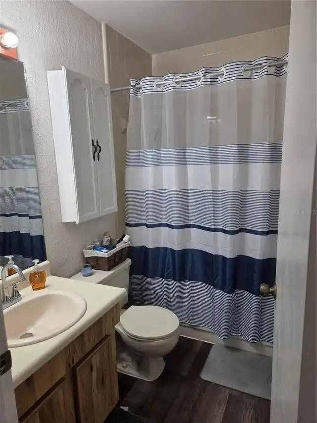 Listing Photo 11