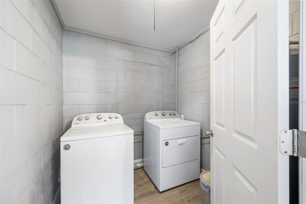 Listing Photo 12