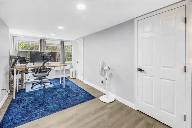 Listing Photo 15