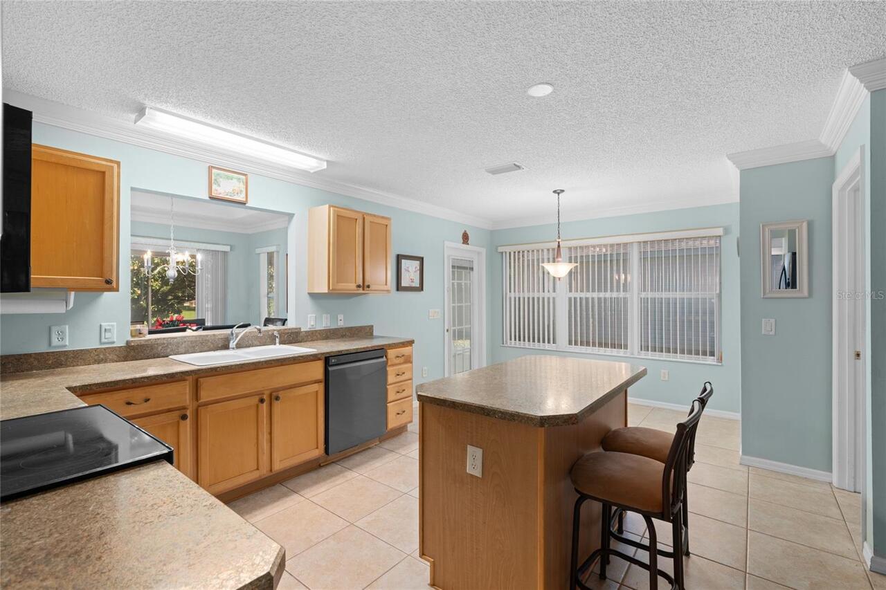 Listing Photo 11