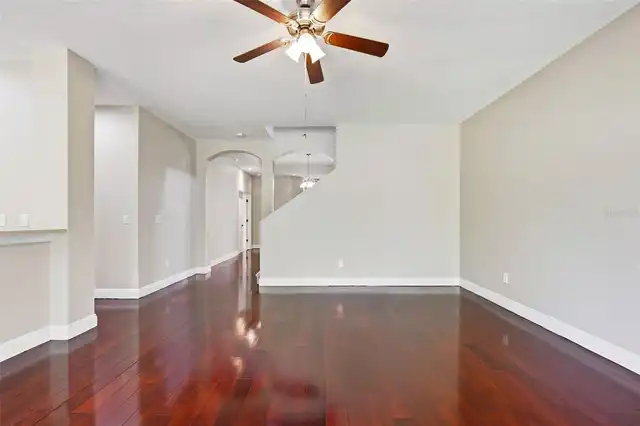 Listing Photo 14