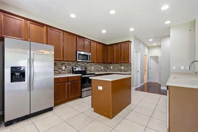 Listing Photo 16