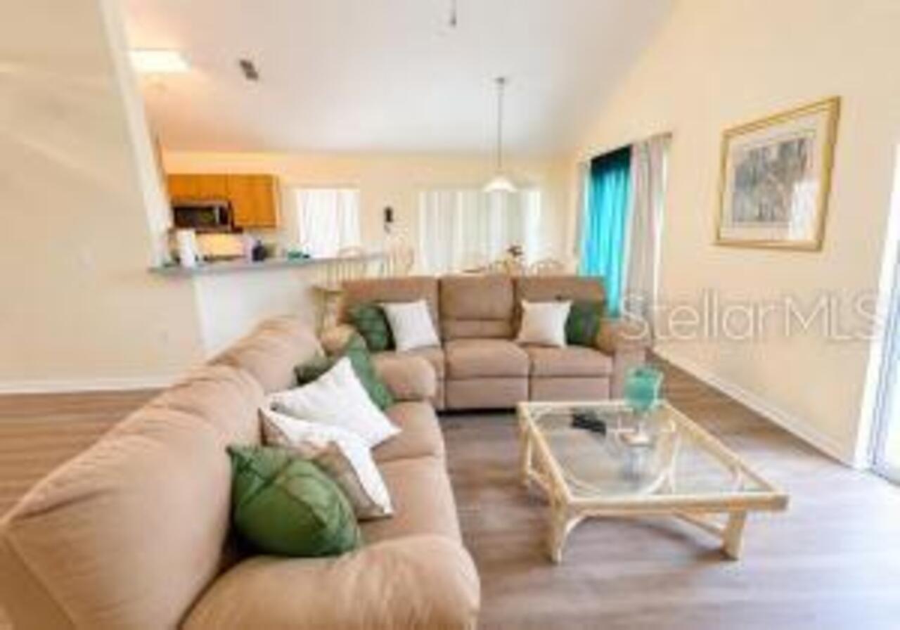 Listing Photo 8