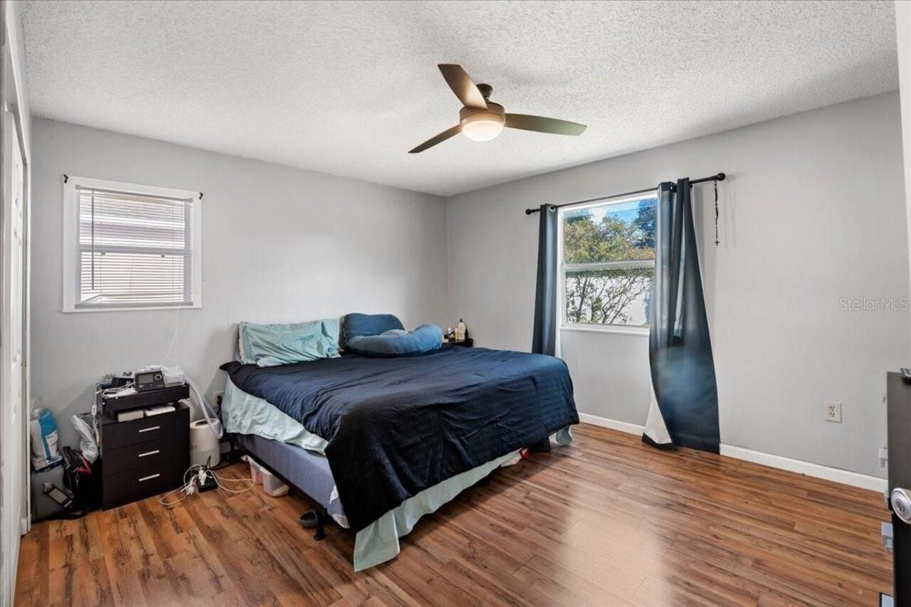 Listing Photo 9