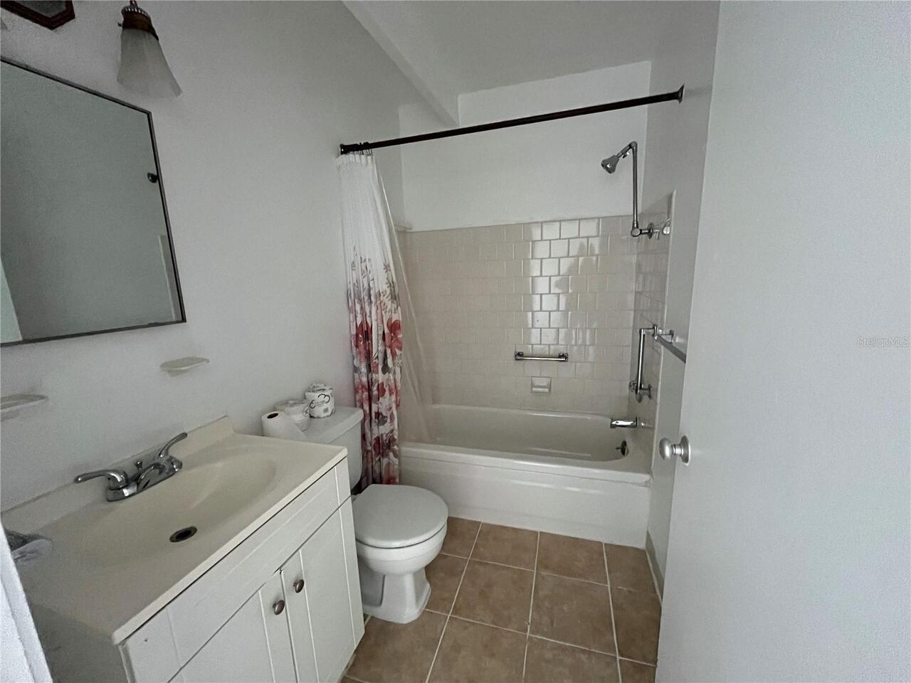 Listing Photo 6