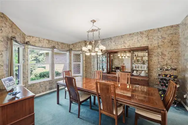 Listing Photo 10