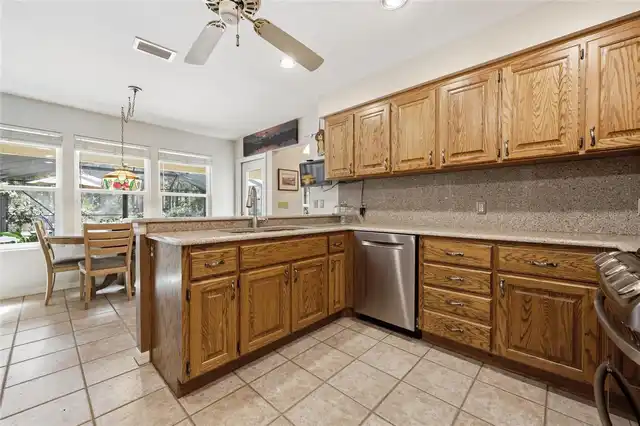 Listing Photo 19