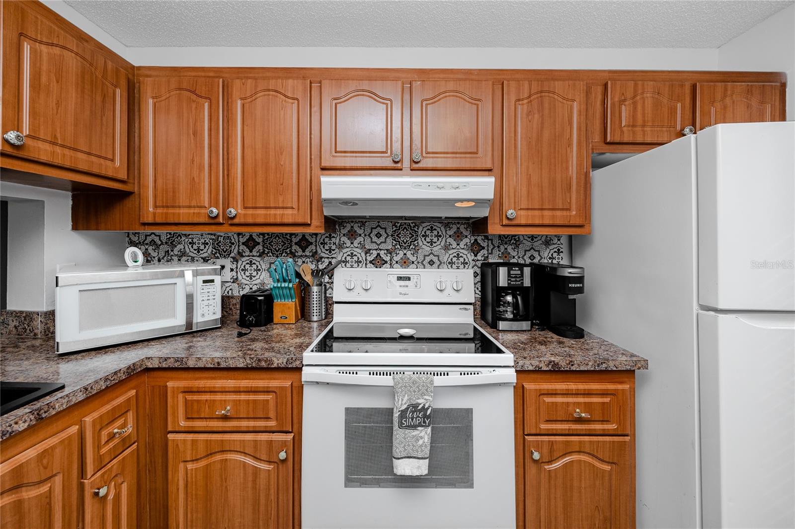 Listing Photo 9
