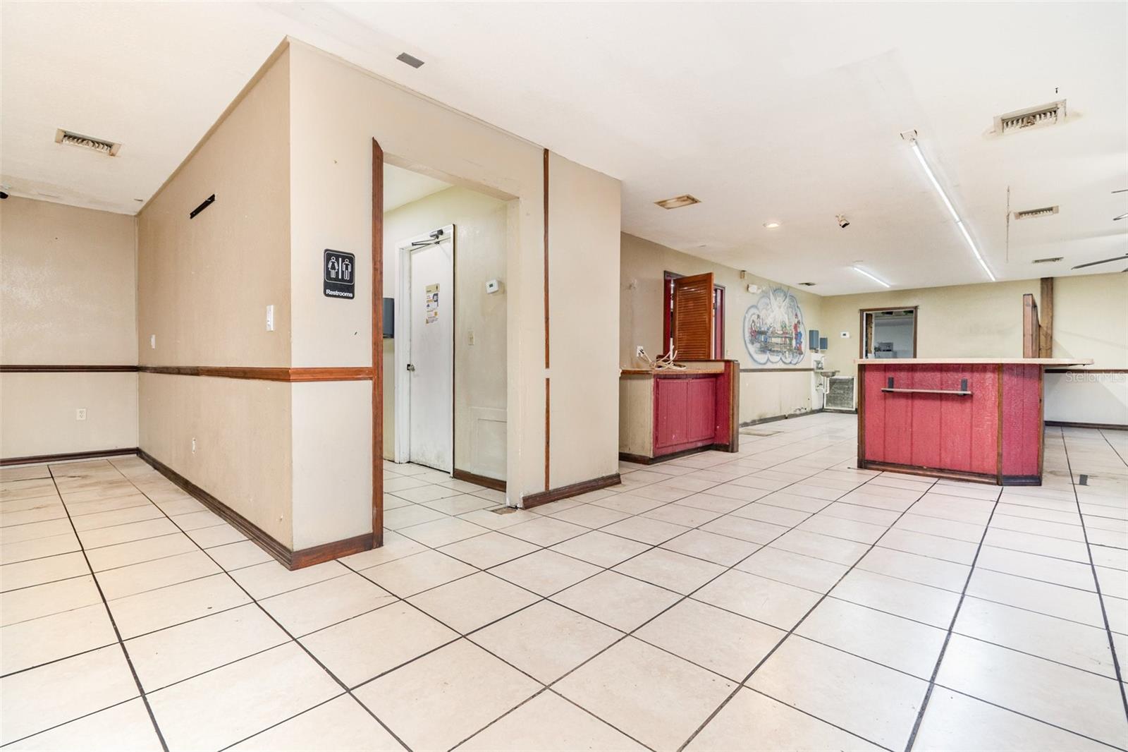 Listing Photo 8