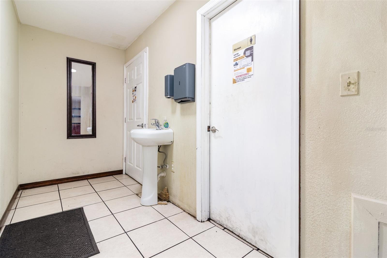 Listing Photo 15