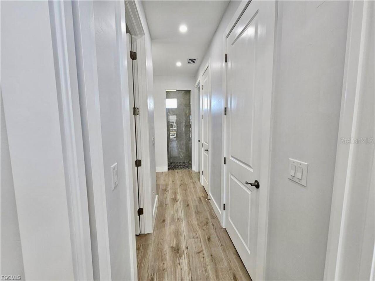 Listing Photo 14