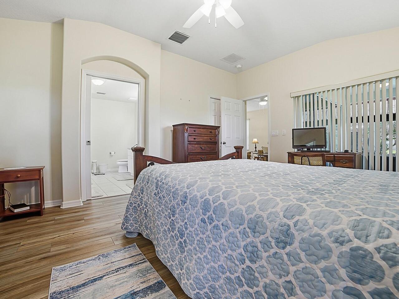 Listing Photo 23