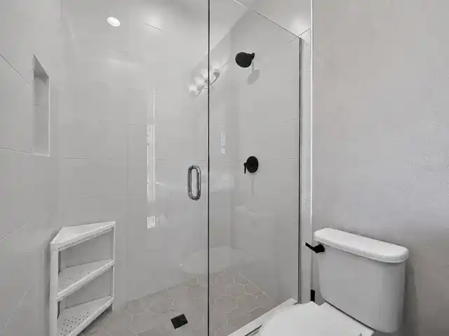 Listing Photo 15