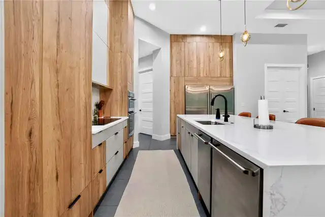 Listing Photo 23